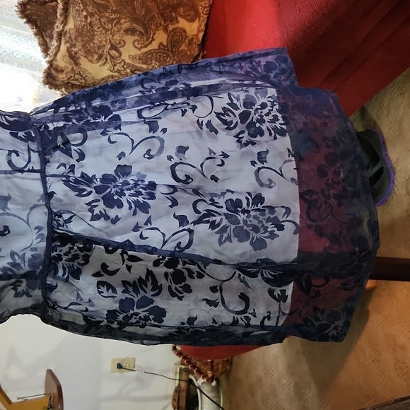 Gorgeous Delicate Dress - Picture 3 of 8